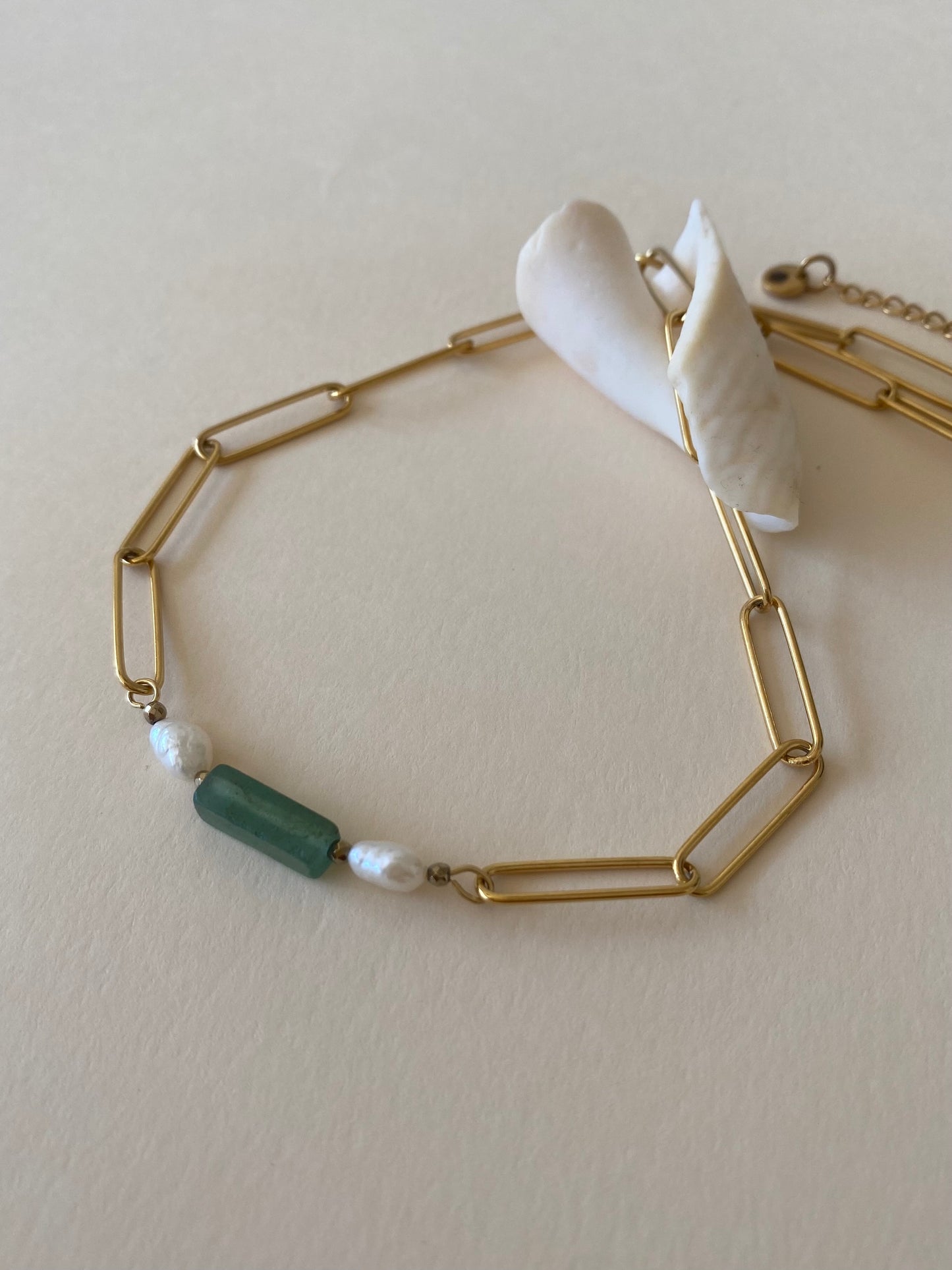 Collier Ariel - Pierre naturelle & chaîne dorée