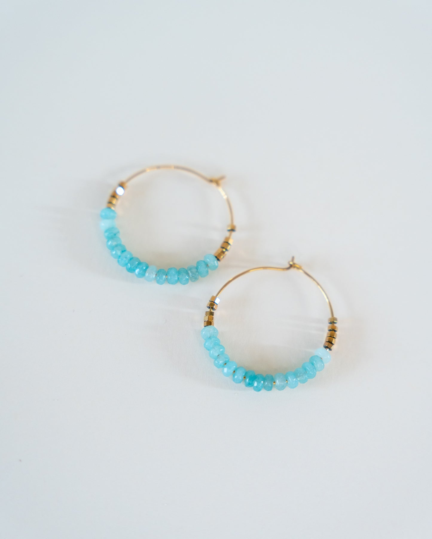 Créoles Elsa - doré et perles fines