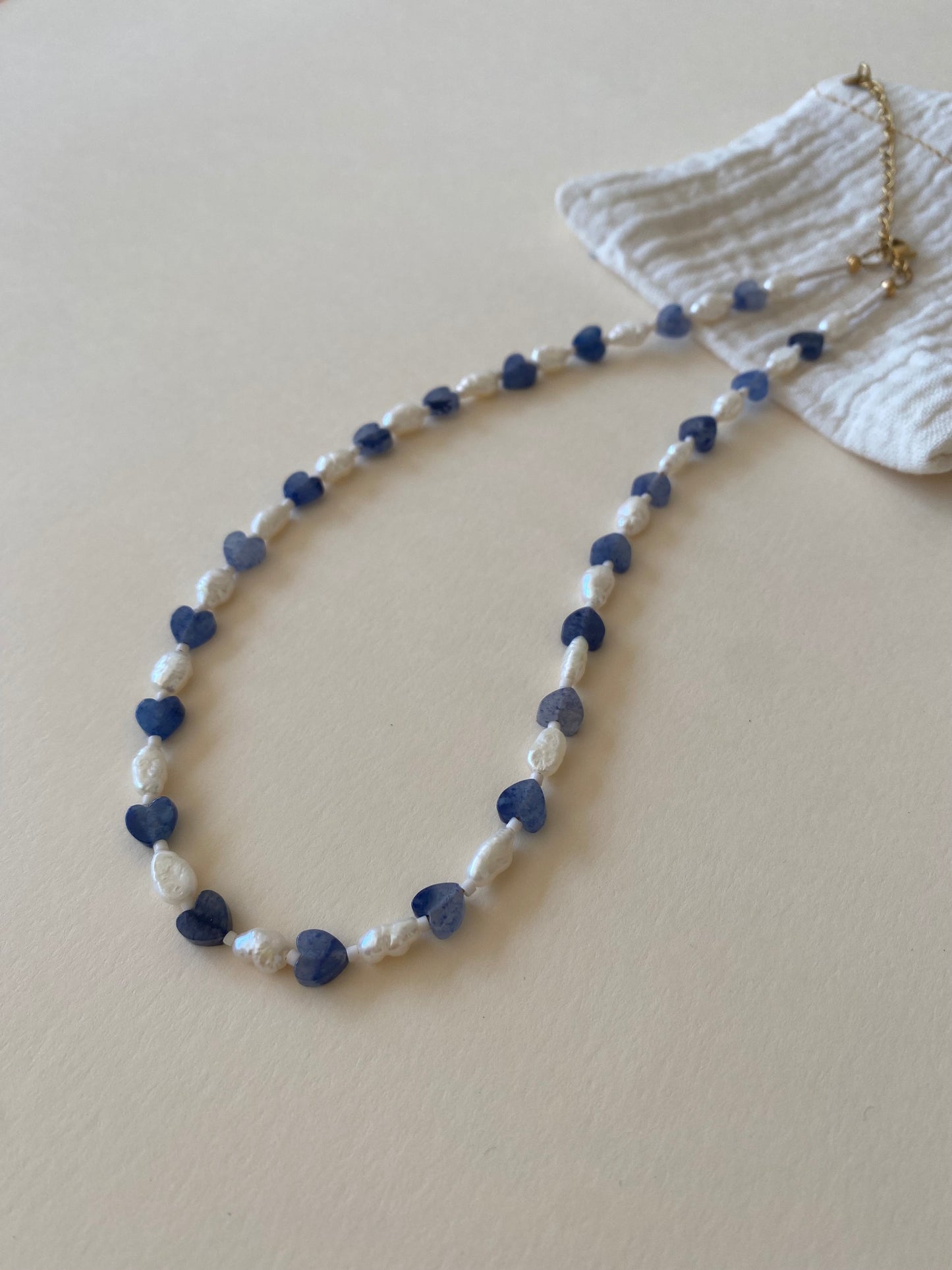 Collier Marine - Coeurs de pierre & perles d’eau douce