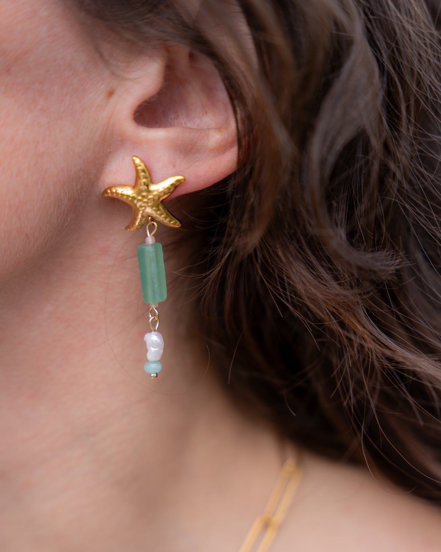 Boucles d'oreille Ariel - Etoile de mer dorée & pierres naturelles