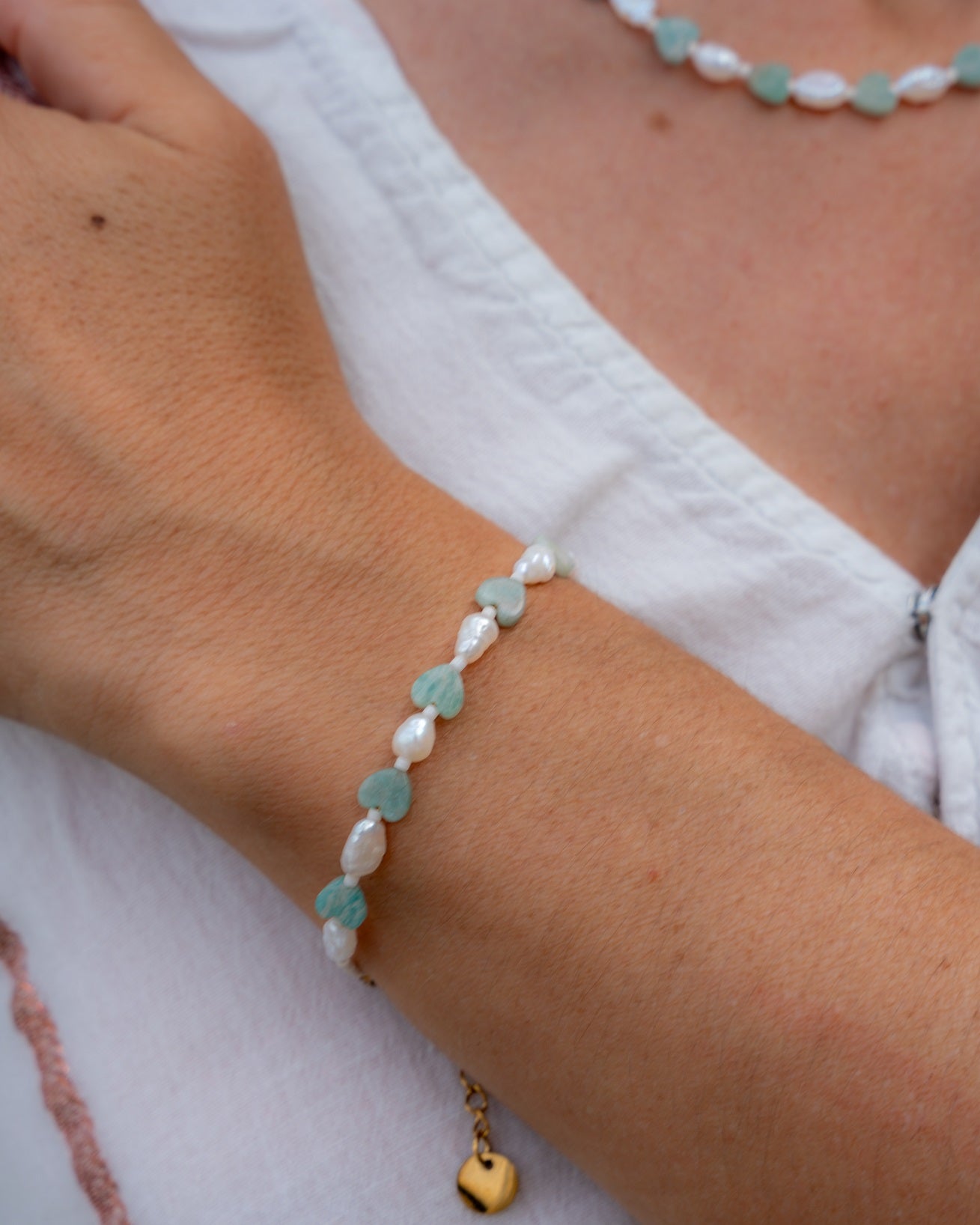 Bracelet Marine - cœurs de pierre & perles d’eau douce